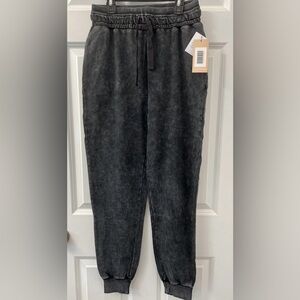 Women’s JUSTFAB Black Stonewashed Jogger Sweatpants Small NWT